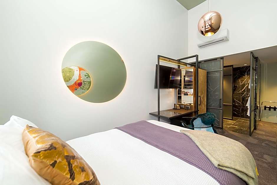 Clarence Boutique Hotel
