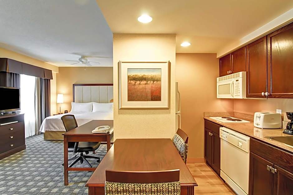 Homewood Suites By Hilton Toronto-Mississauga