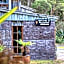 Crayfish Creek Van & Cabin Park