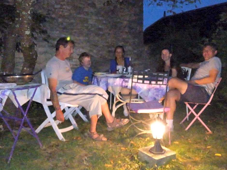 La Grille Fleurie, chambres d'hôte chez l'habitant