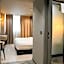 Pasaport Pier Hotel