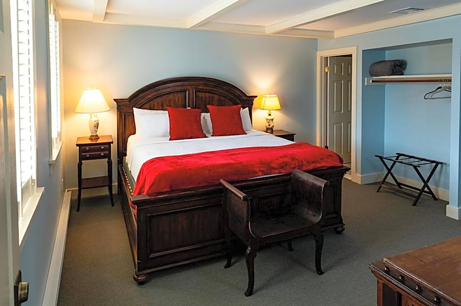 The Historic General Stanton Inn
