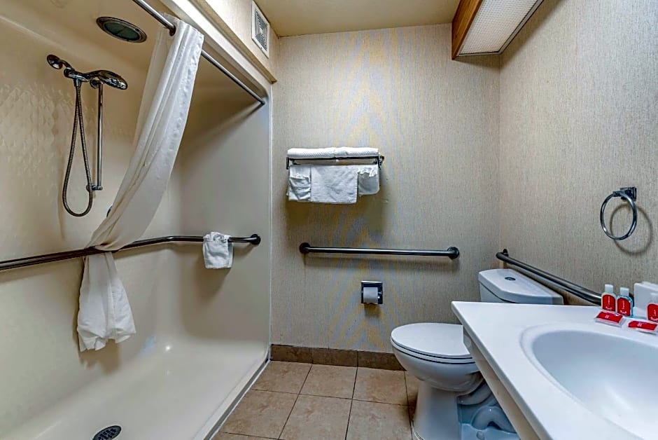Econo Lodge North Academy