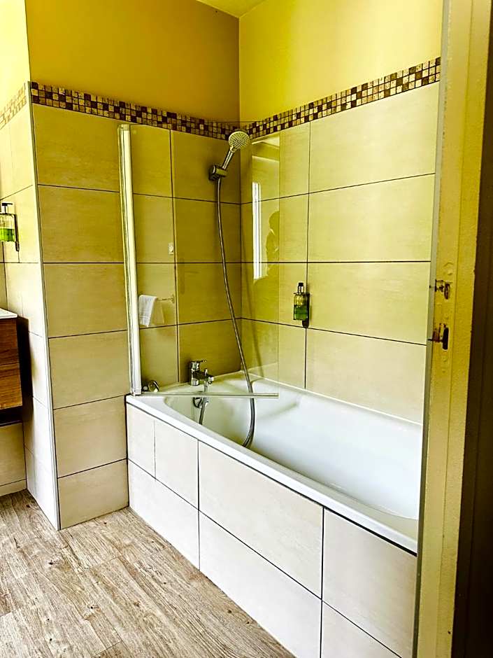 Hôtel Restaurant Le Repère