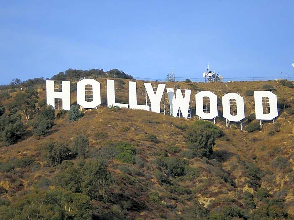 Hotel Rudra - Hollywood