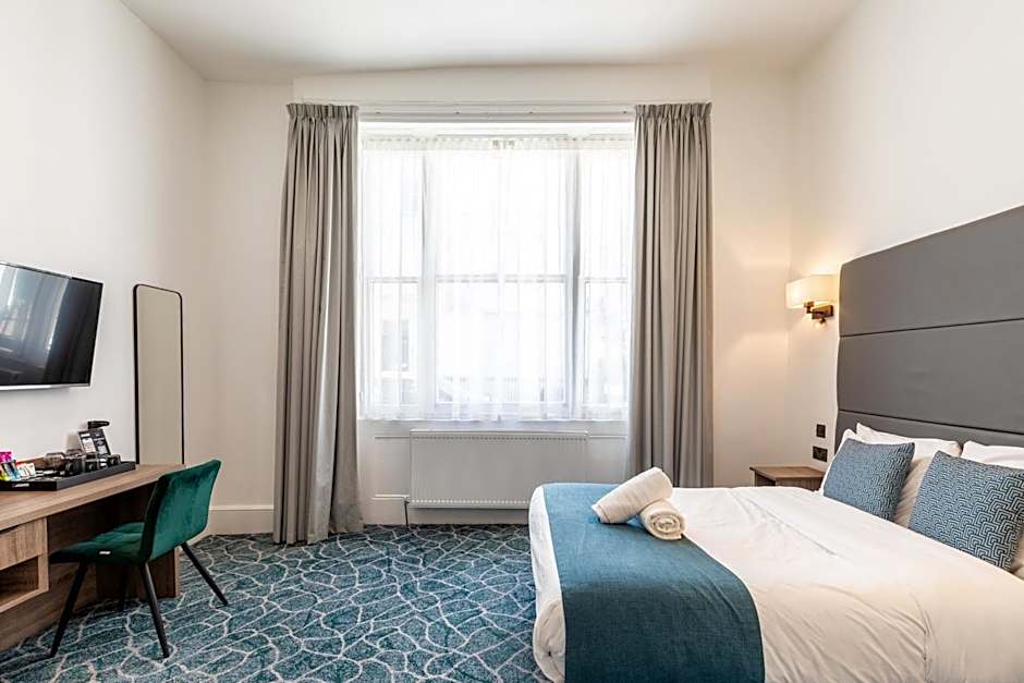 The J Hyde Park Hotel