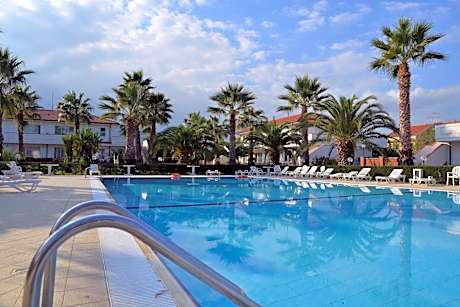 King's House Hotel Resort