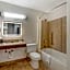 Quality Inn & Suites Chattanooga-East Ridge