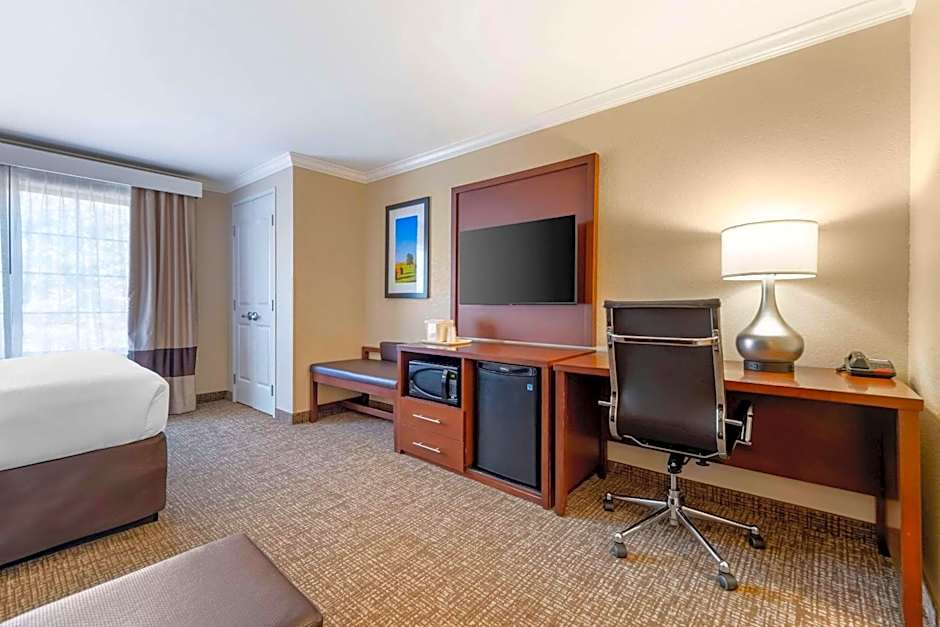 Comfort Suites Elizabethtown