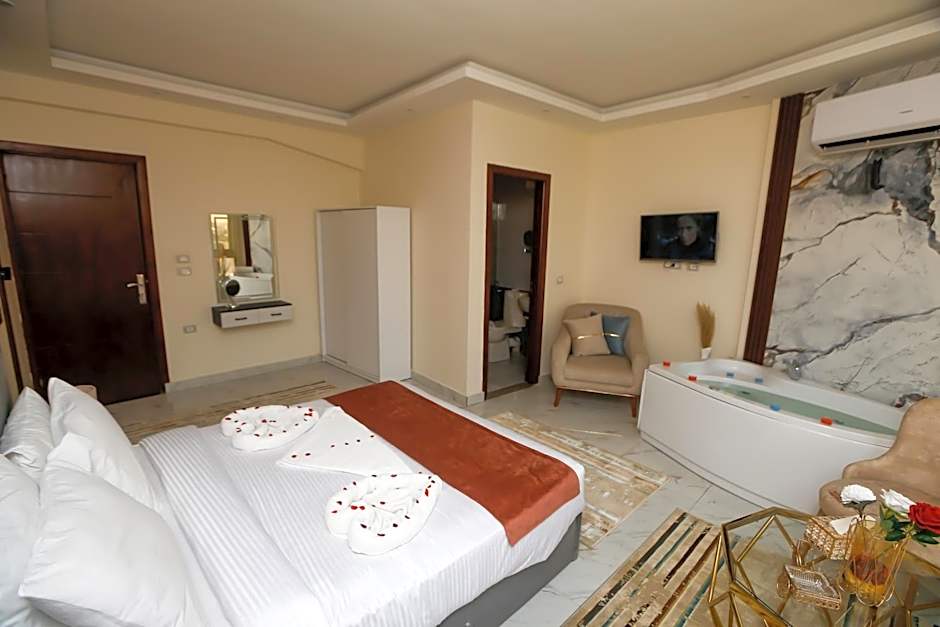 Pyramids Palace INN 5 Minutes from the New Grand Museum