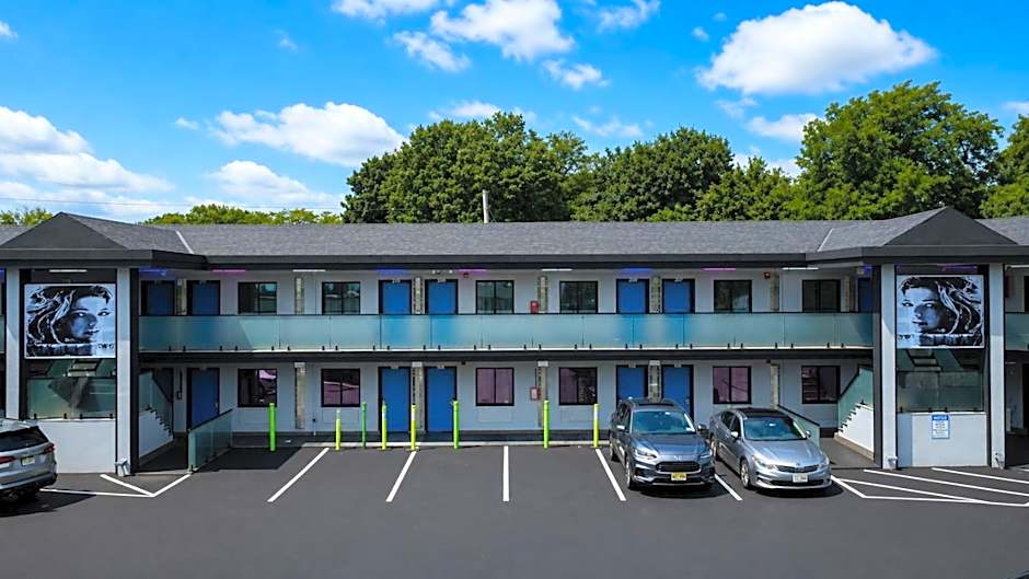 Hotel OPUS Bronx