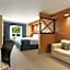 Days Inn & Suites by Wyndham Brandon