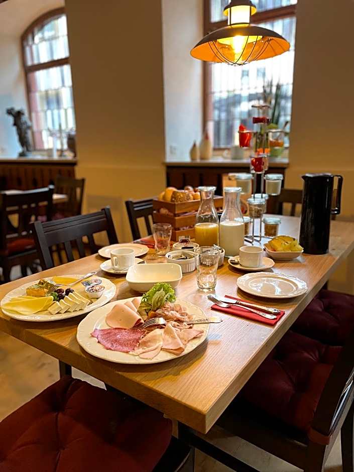 RATSKELLER Hotel & Restaurant