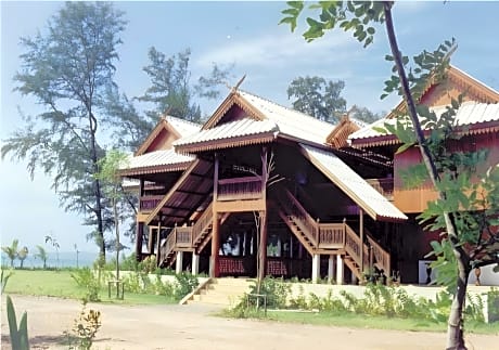 Ruen Thai Rim Haad Resort