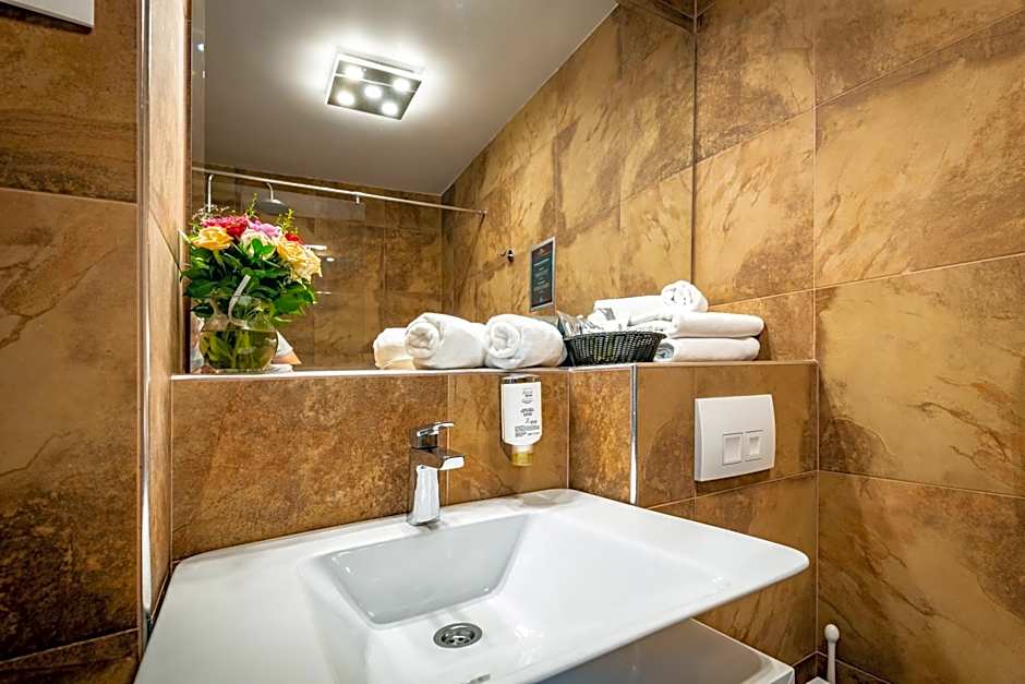 Amsterdam Hotel
