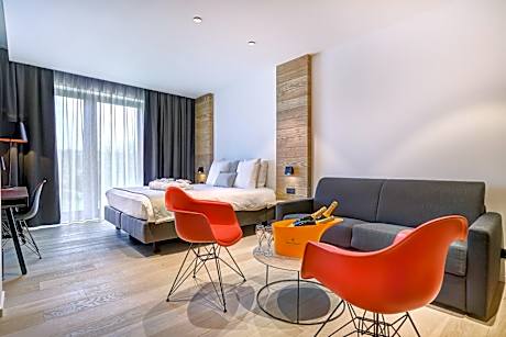 Superior Family Room