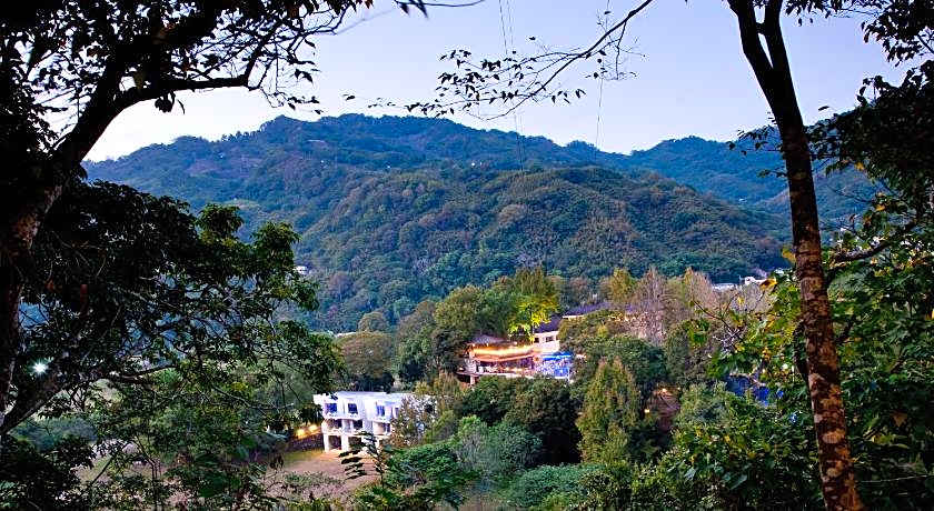 Hu Shan Hot Spring Hotel