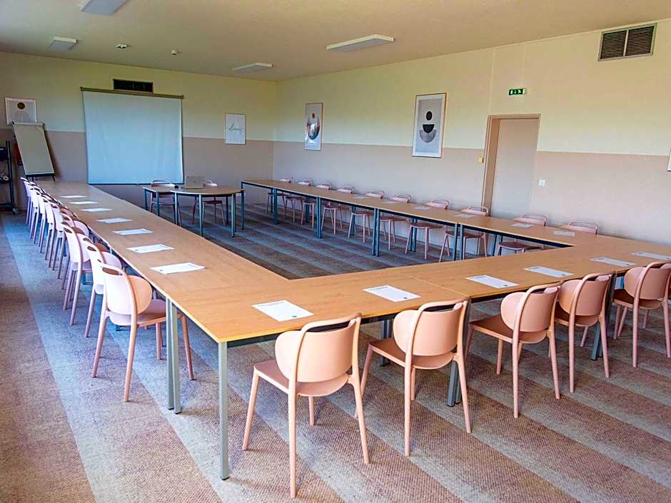 Ibis Styles Chinon