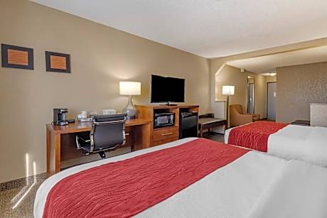 Queen Suite with Two Queen Beds - Non-Smoking