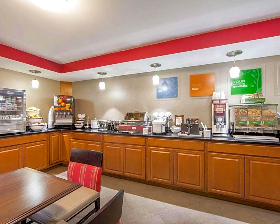 Comfort Inn at Royal Blue