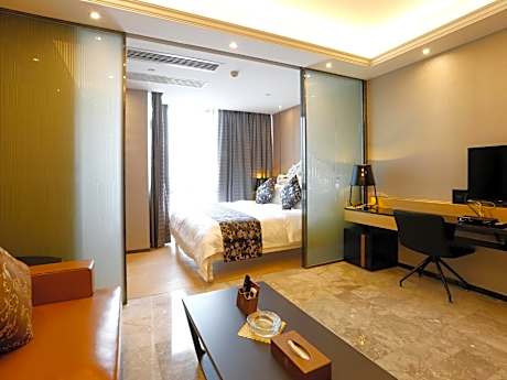 One-Bedroom Suite