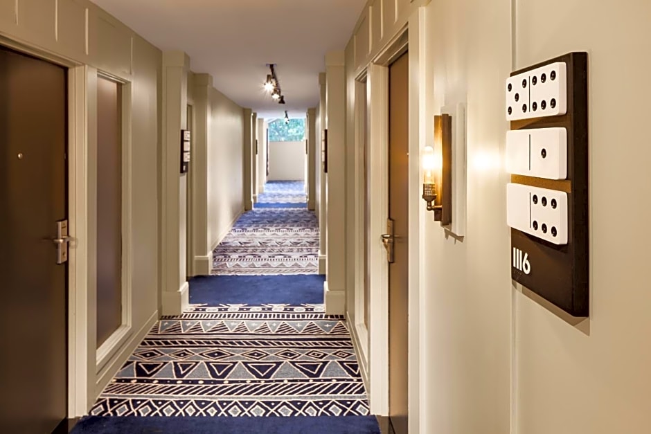 Chaminade Resort & Spa