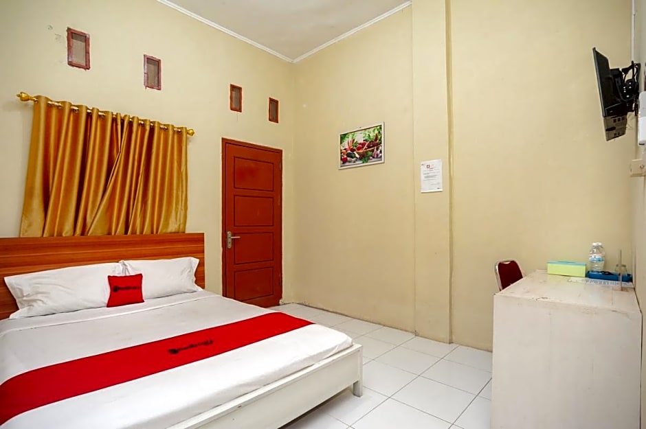 RedDoorz near Universitas Muhammadiyah Pringsewu