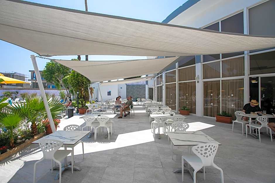 Papouis Protaras Hotel