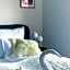 Deluxe Swan Stone Castle Apartment