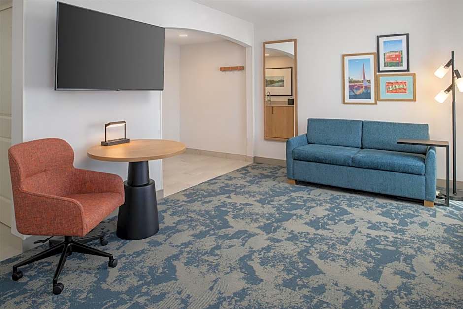 Hampton Inn By Hilton & Suites Redding