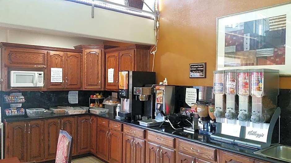 Howard Johnson Inn Salina