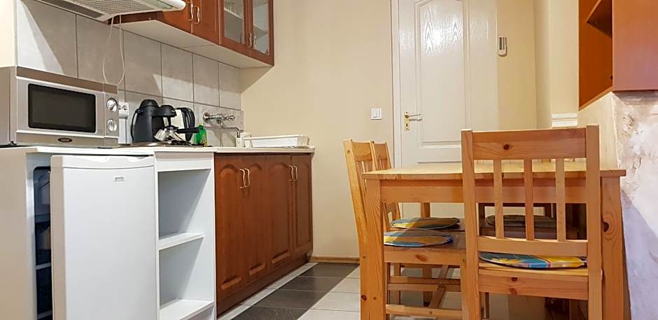 Central Panzió Gyula