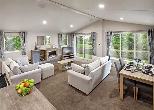 Hamlet Lodge Retreat At Calloose Holiday Park