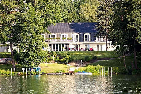 nook Lakehouse