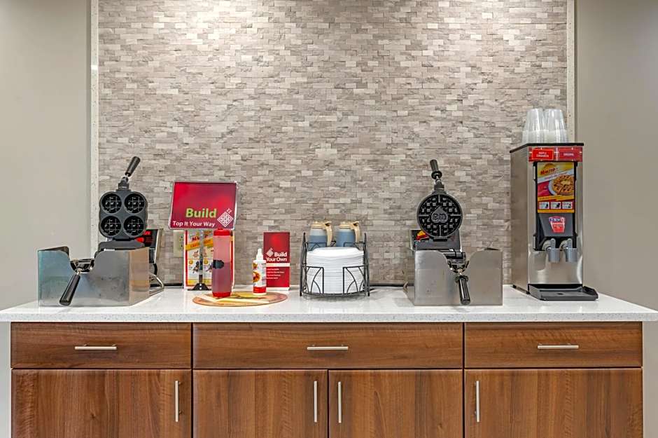 Best Western Plus Lafayette Hotel University Area