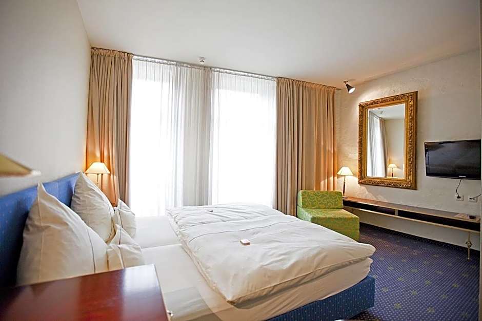 Photo 1 of 27 of Hotel Lehmeier