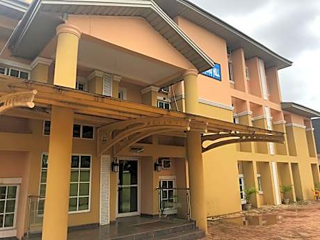 Tripoint Richmond Hotel