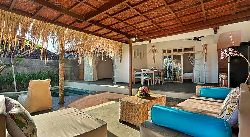 Breezy Point Villas