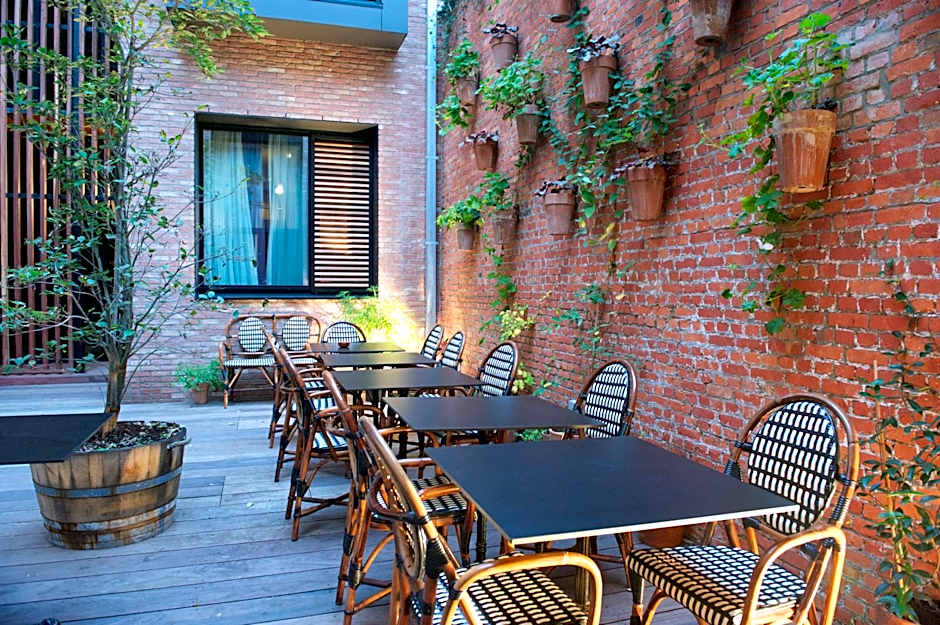 Le Berger Hotel