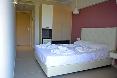 Double or Twin Room with Balcony