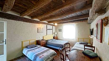 Chambre Simple-Coin Sanitaire-Refuge