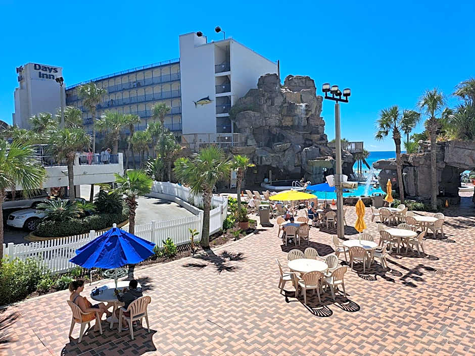 Days Inn by Wyndham Panama City Beach/Ocean Front