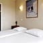 Coq Hotel