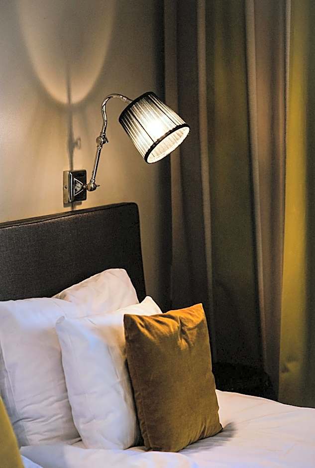 Arctic City Hotel