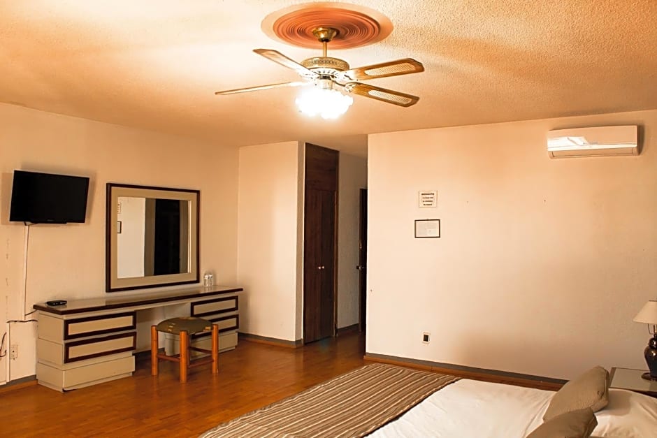 Hotel El Monte