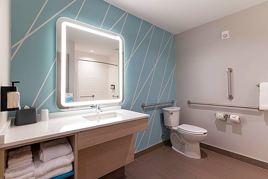 avid hotel Summerville By IHG