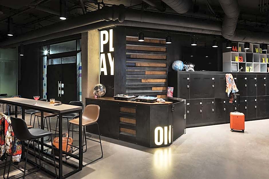 Moxy Halifax Downtown