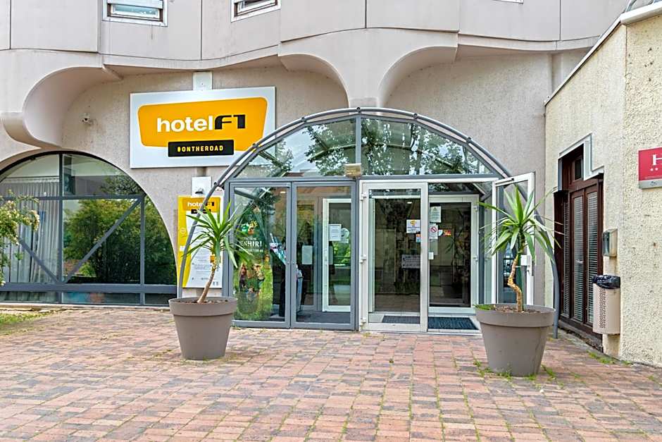 hotelF1 Cergy