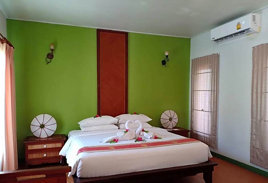 Photo 1 of 6 of Superior Villa