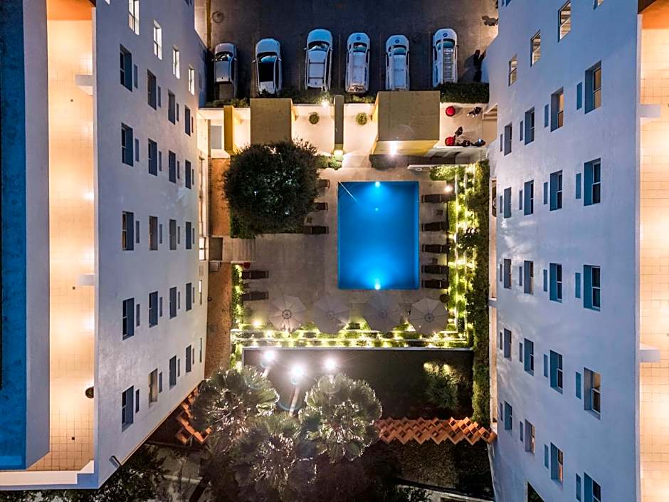 Comfort Inn Monterrey Valle